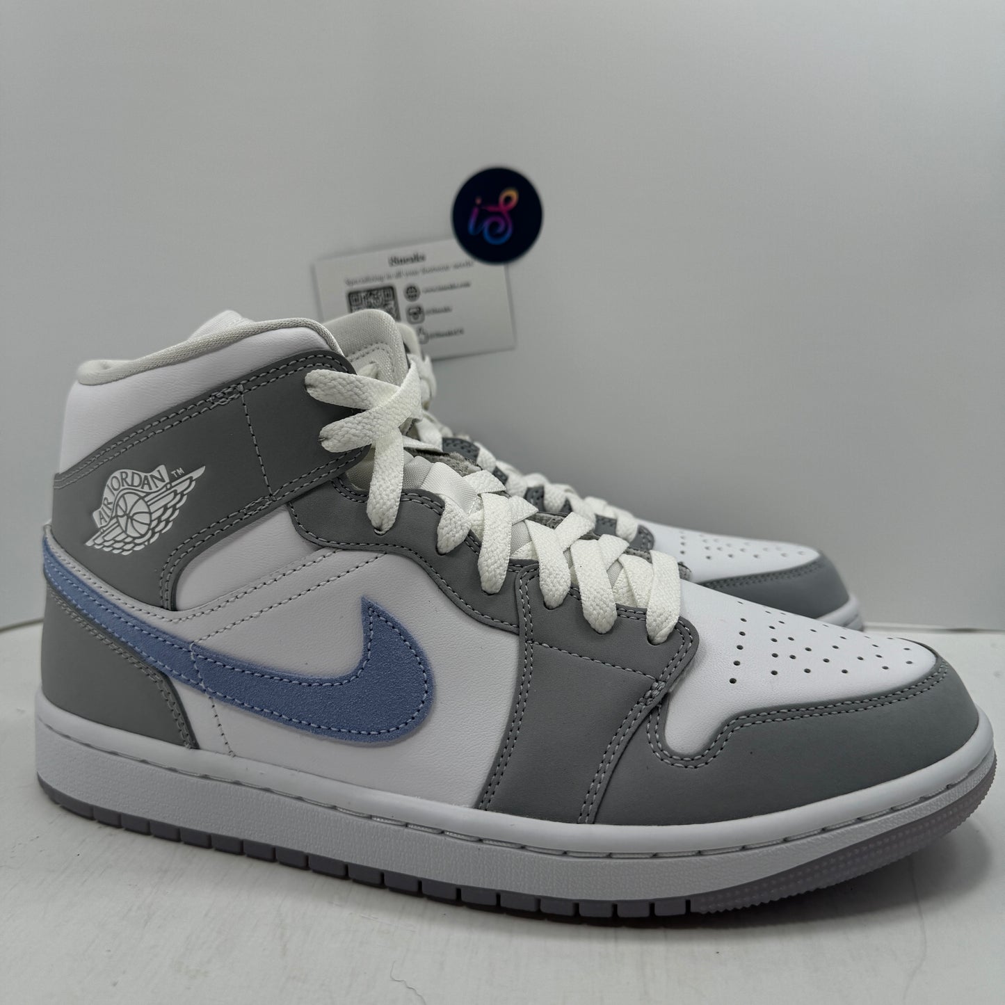 Jordan 1 Mid Wolf Grey WMNS