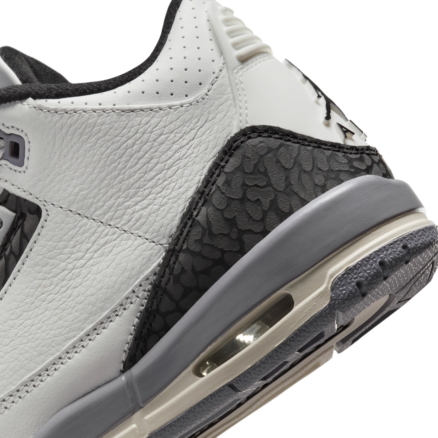 Jordan 3 Retro Cement Grey Grade School