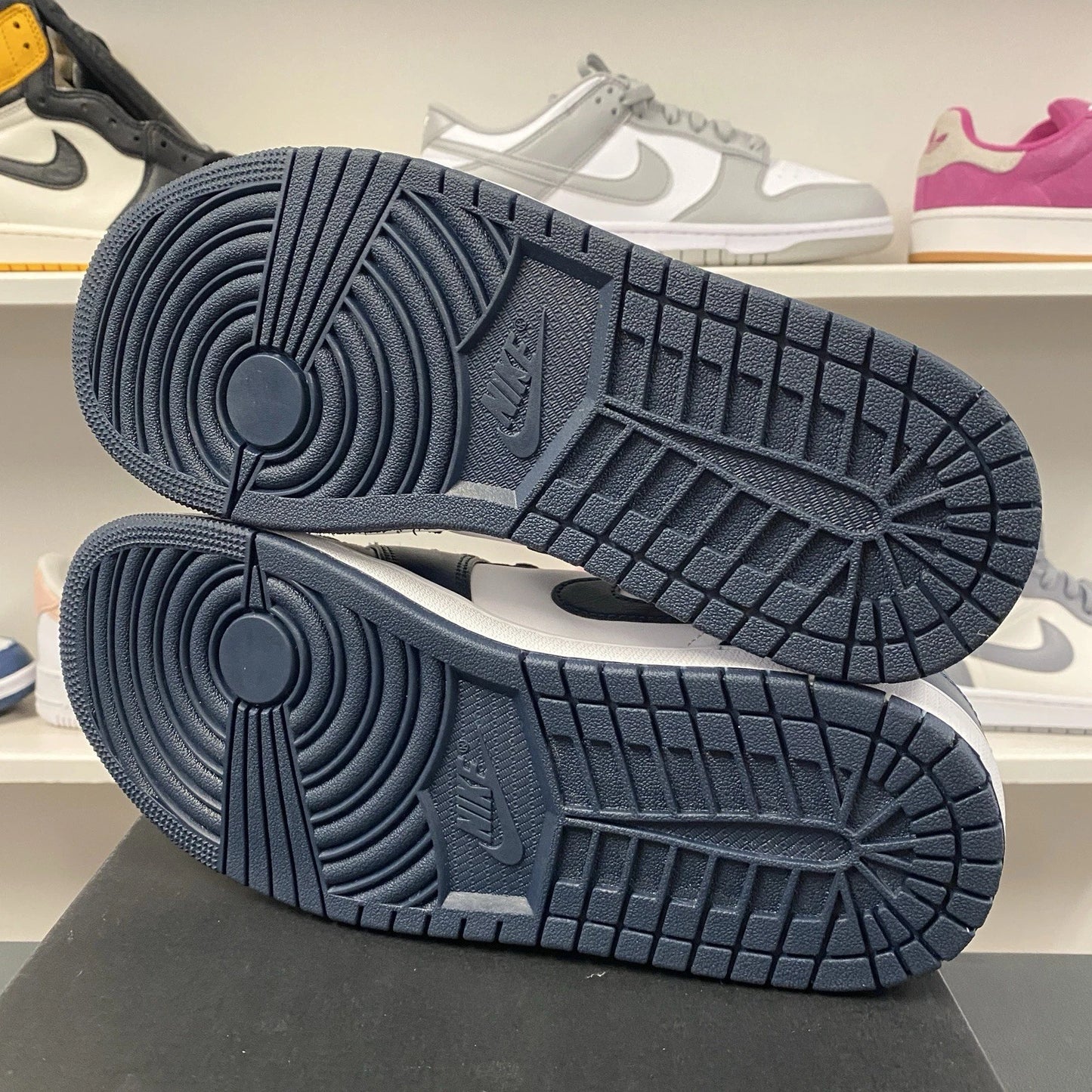 Air Jordan 1 Mid Armory Navy/Black/White Size 9.5