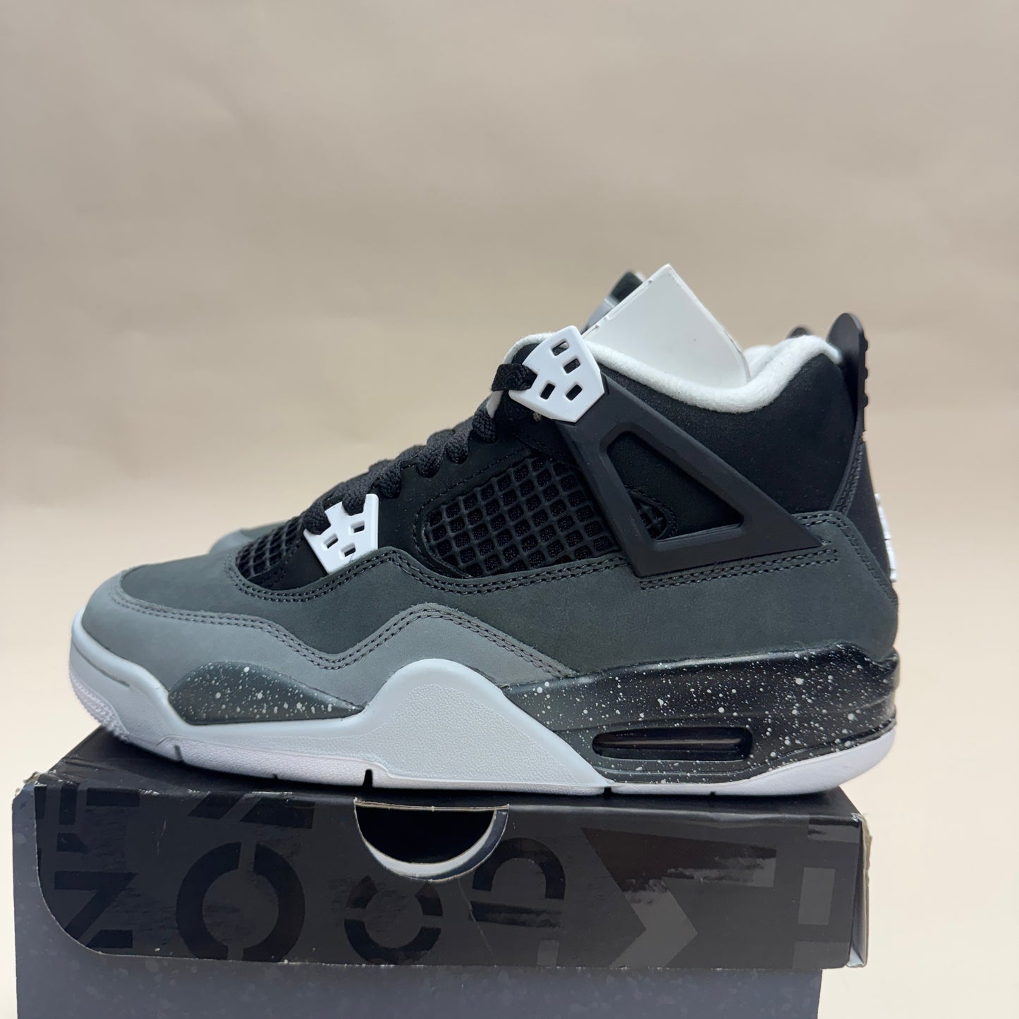 Jordan 4 Fear GS (2024) - Size 6Y (7.5W)