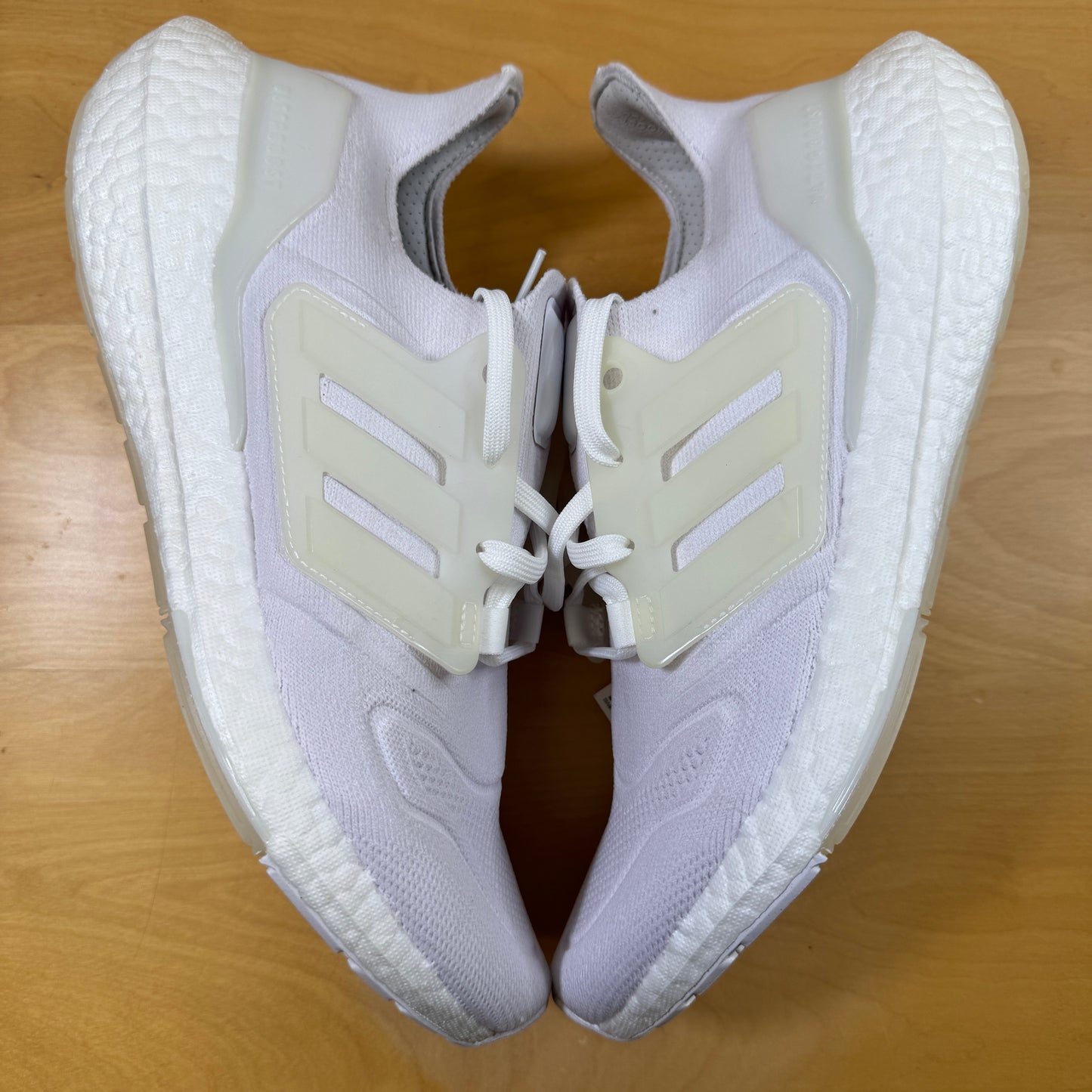 Ultraboost 22 WMNS Triple White