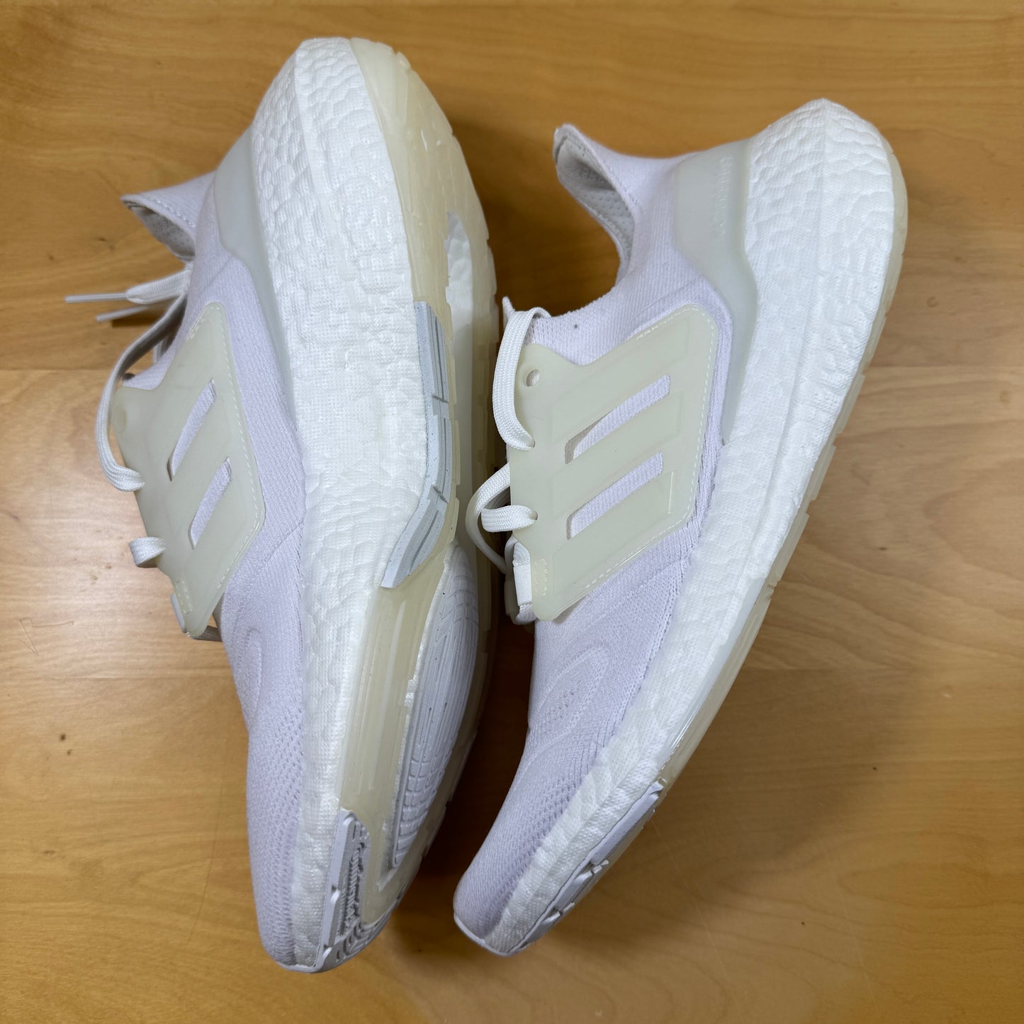 Ultraboost 22 WMNS Triple White