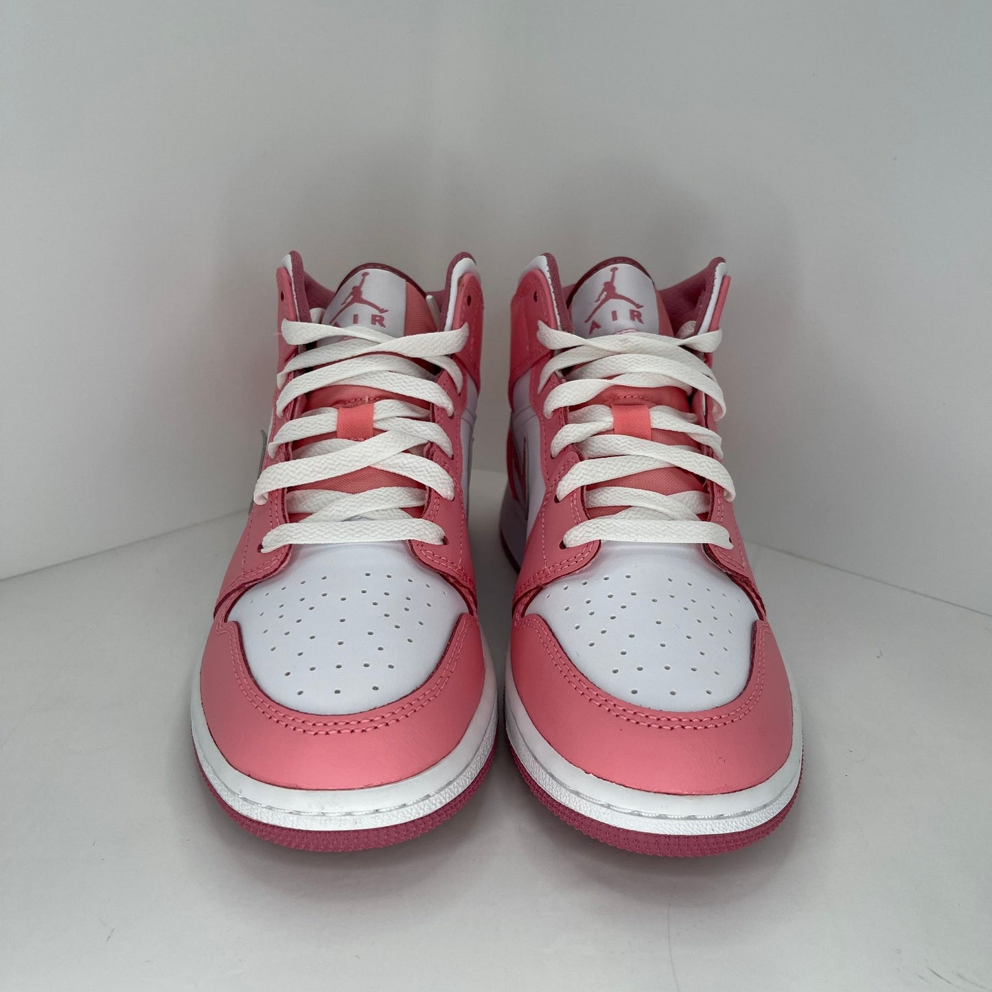 Jordan 1 Mid Valentine's Day Grade School