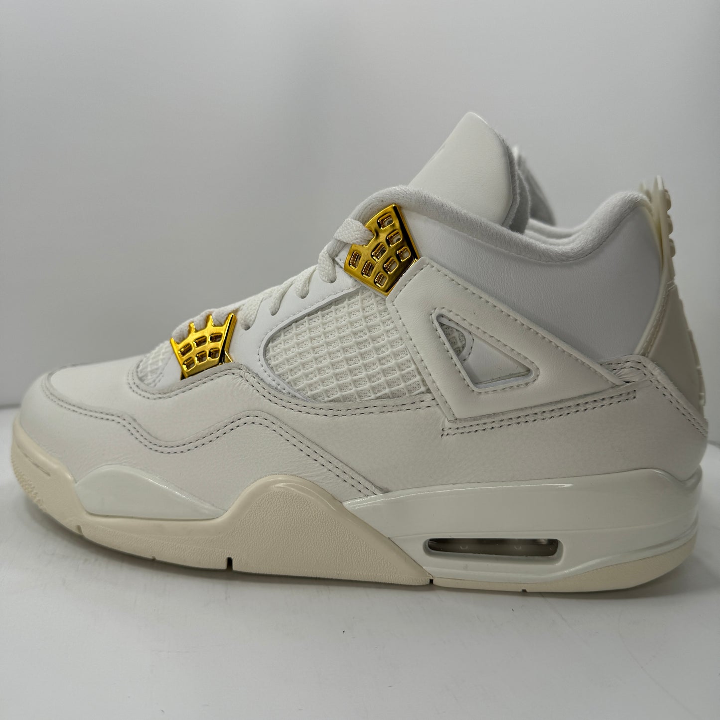 Air Jordan 4 Metallic Gold WMNS