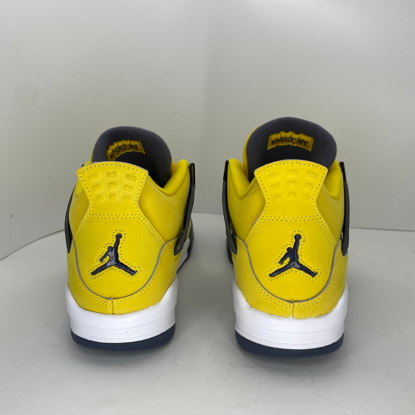 Air Jordan 4 Retro Lightning (2021) Grade School