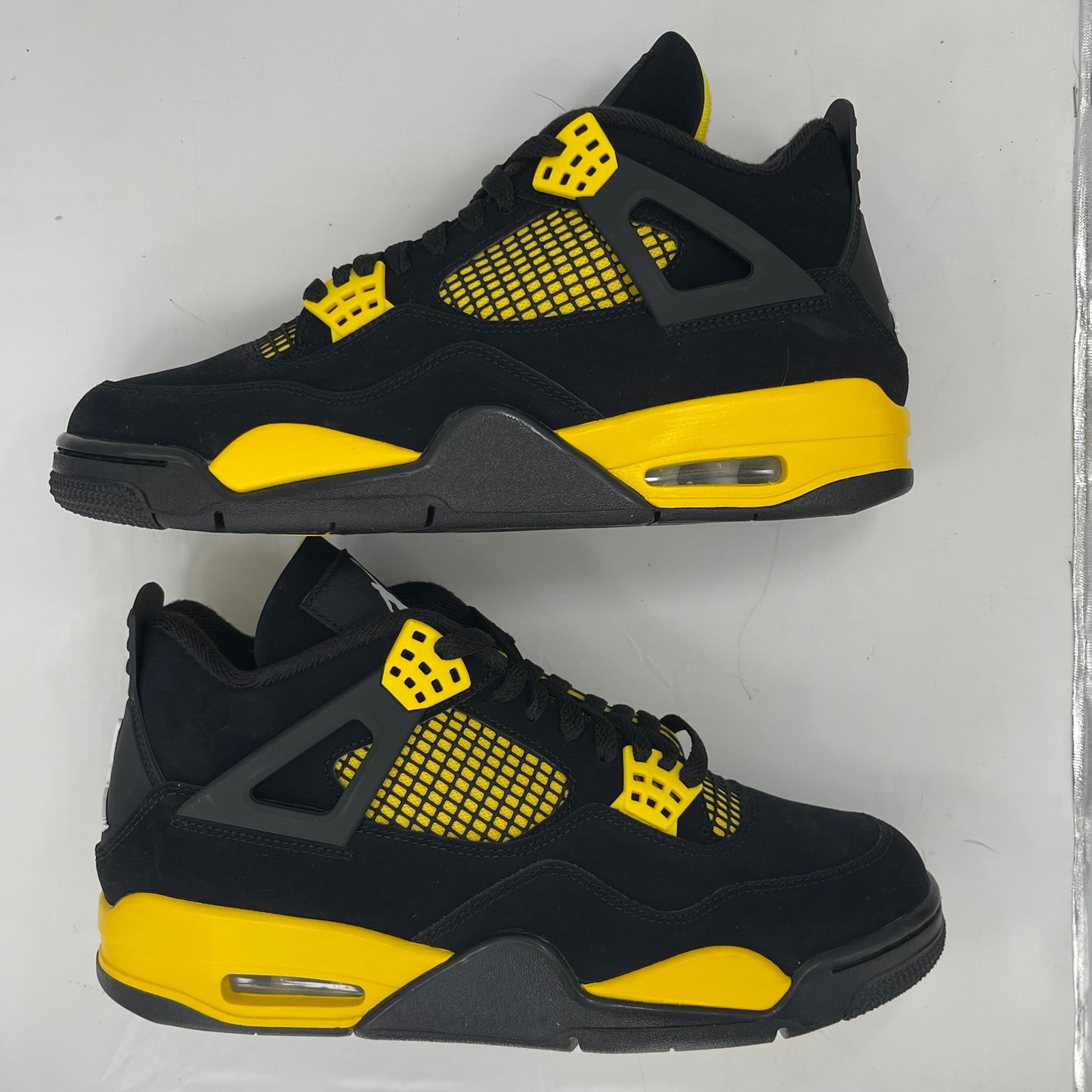 Jordan 4 Retro Thunder Grade School