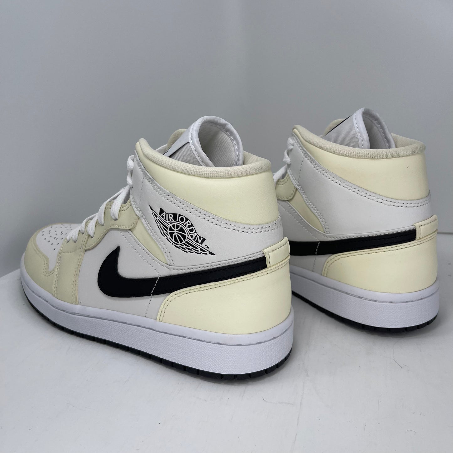 Jordan 1 Mid Coconut Milk WMNS