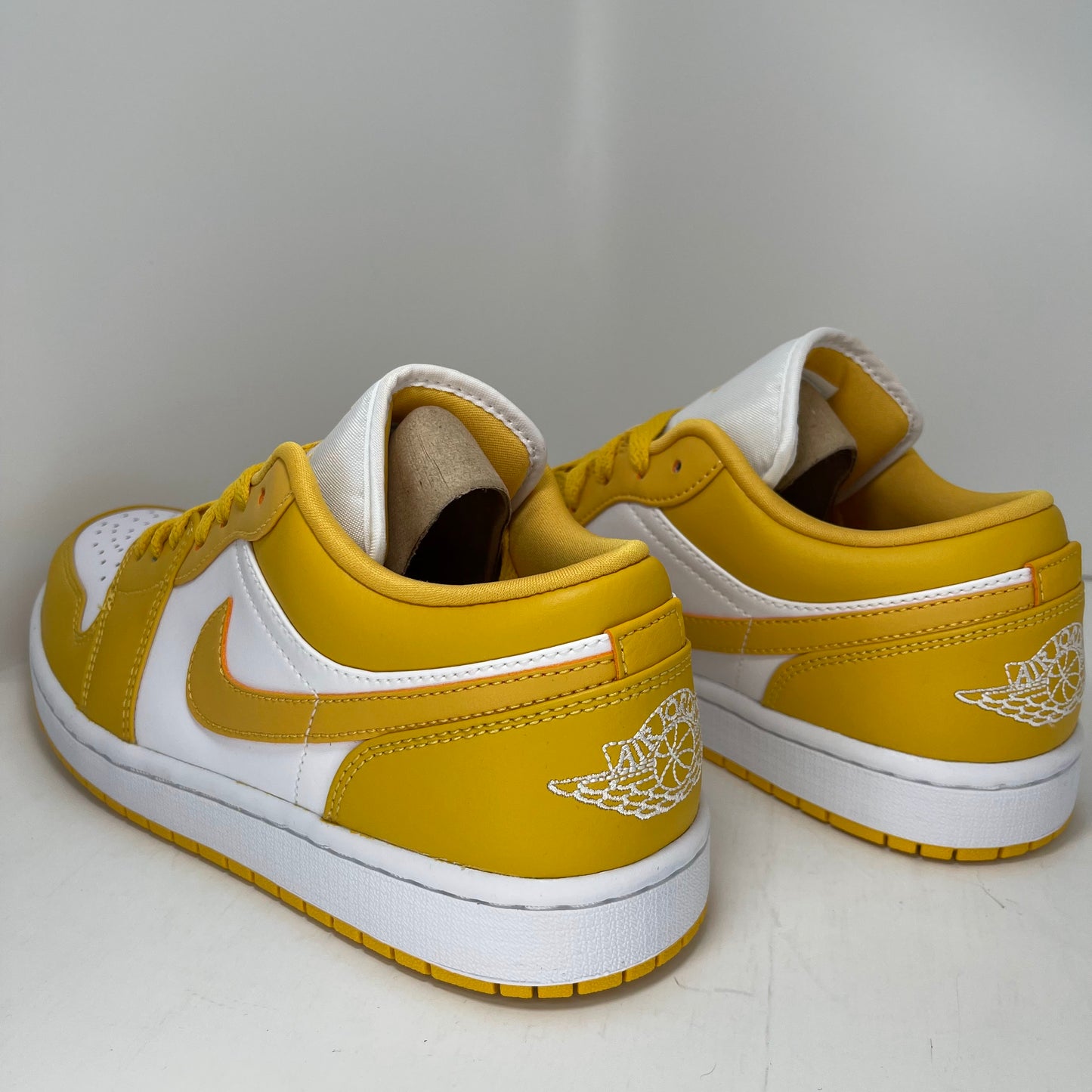 Jordan 1 Low Pollen MENS