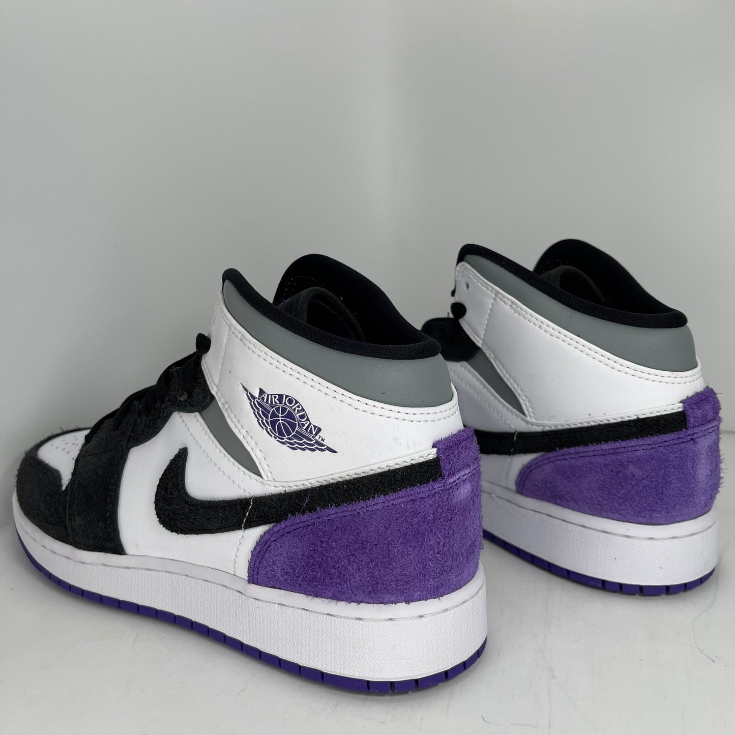 Jordan 1 Mid SE Purple Grade School