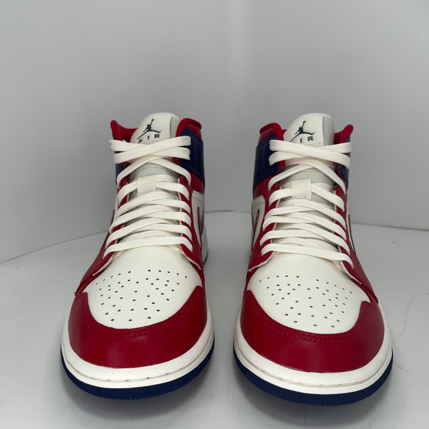 Air Jordan 1 Mid USA (2022) WMNS