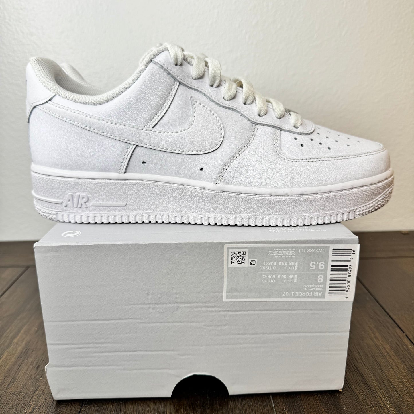 Nike Air Force 1 Low Triple White Size 8 Men's CW2288 111 Brand New