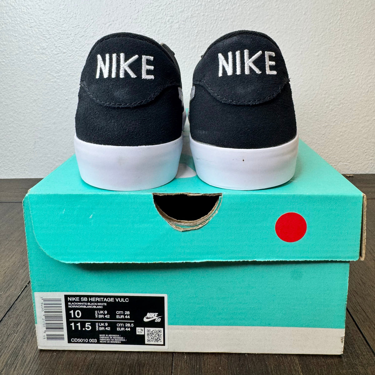 Nike SB Heritage Vulc Black White Size 10 Men's CD5010 003 Brand New
