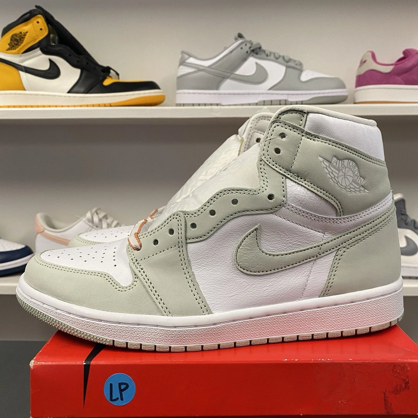 Air Jordan 1 Retro OG High Seafoam CD0461-002 Size 10.5W