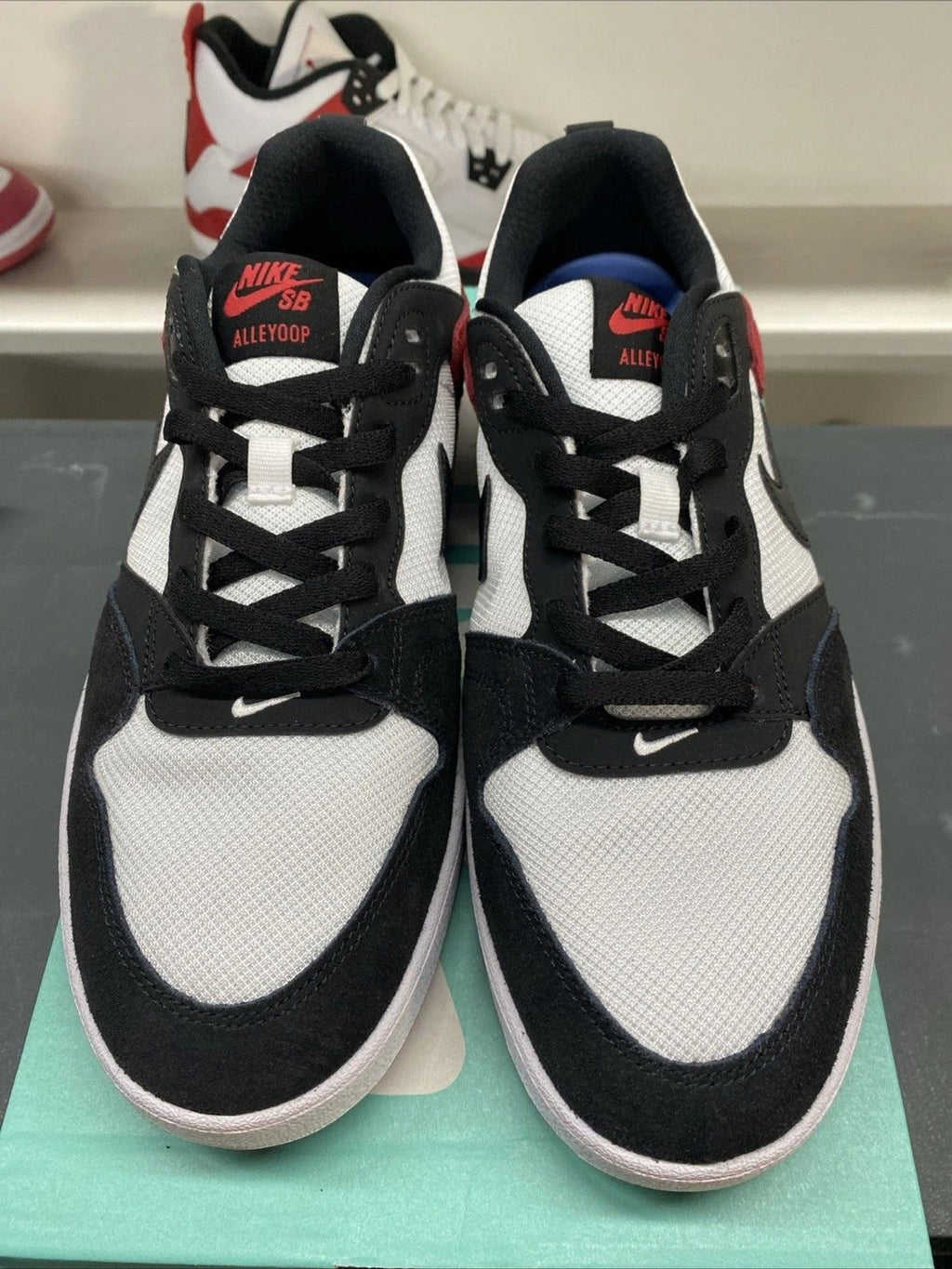 Nike | Alleyoop SB White University Red | Size 9.5 | CJ0882-102 | New