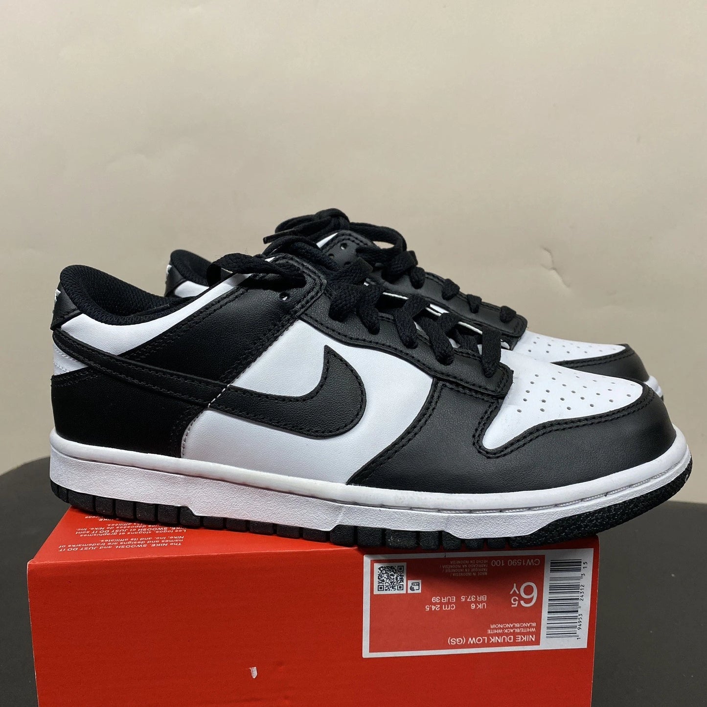 Brand New Nike Dunk Low Panda 6.5Y New CW1590 100