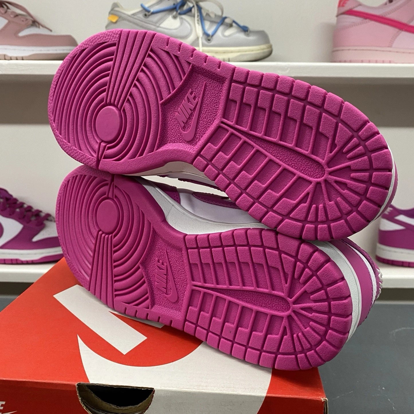 Nike Dunk Low Youth Size 6Y Womens 7.5 Pink White Sneakers FJ0704-100