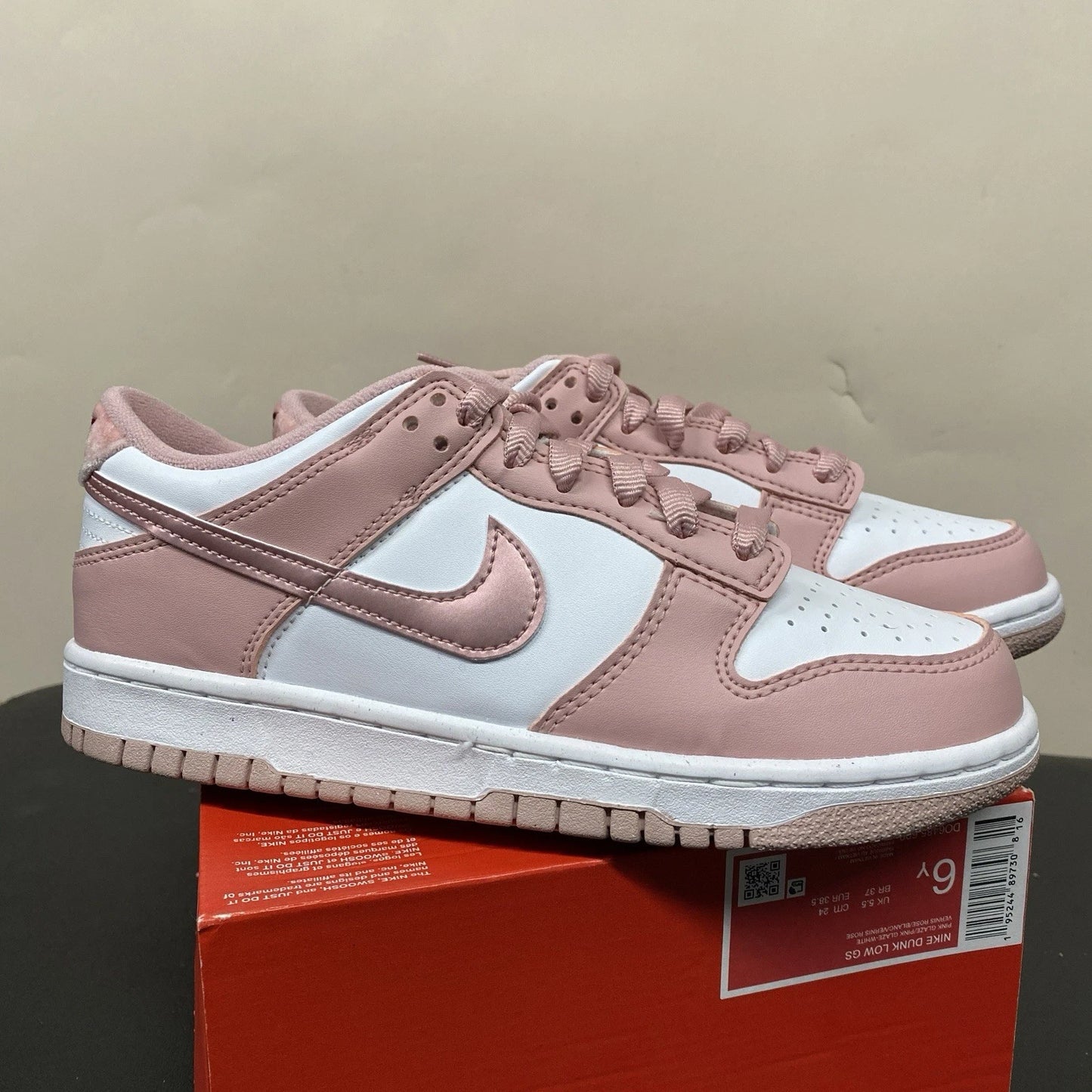 Nike Dunk Low Pink Velvet Size 6Y (7.5 Women's) DO6485-600