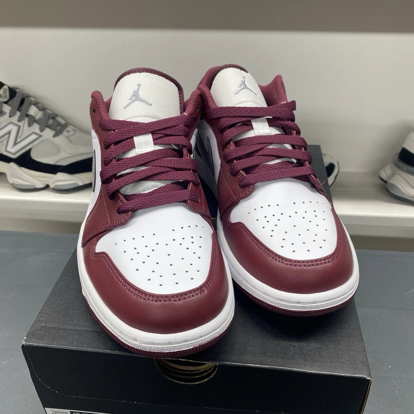 Brand New Jordan 1 Low Size 10 White/Bordeaux 553558 615