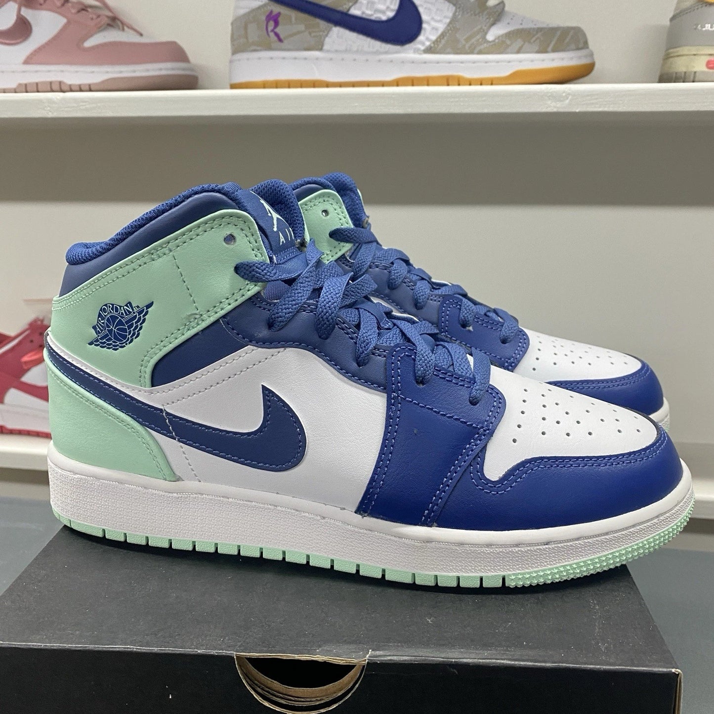 Nike Air Jordan 1 Mid Mystic Navy Mint 554725-413 Youth Size 7Y Womens 8.5