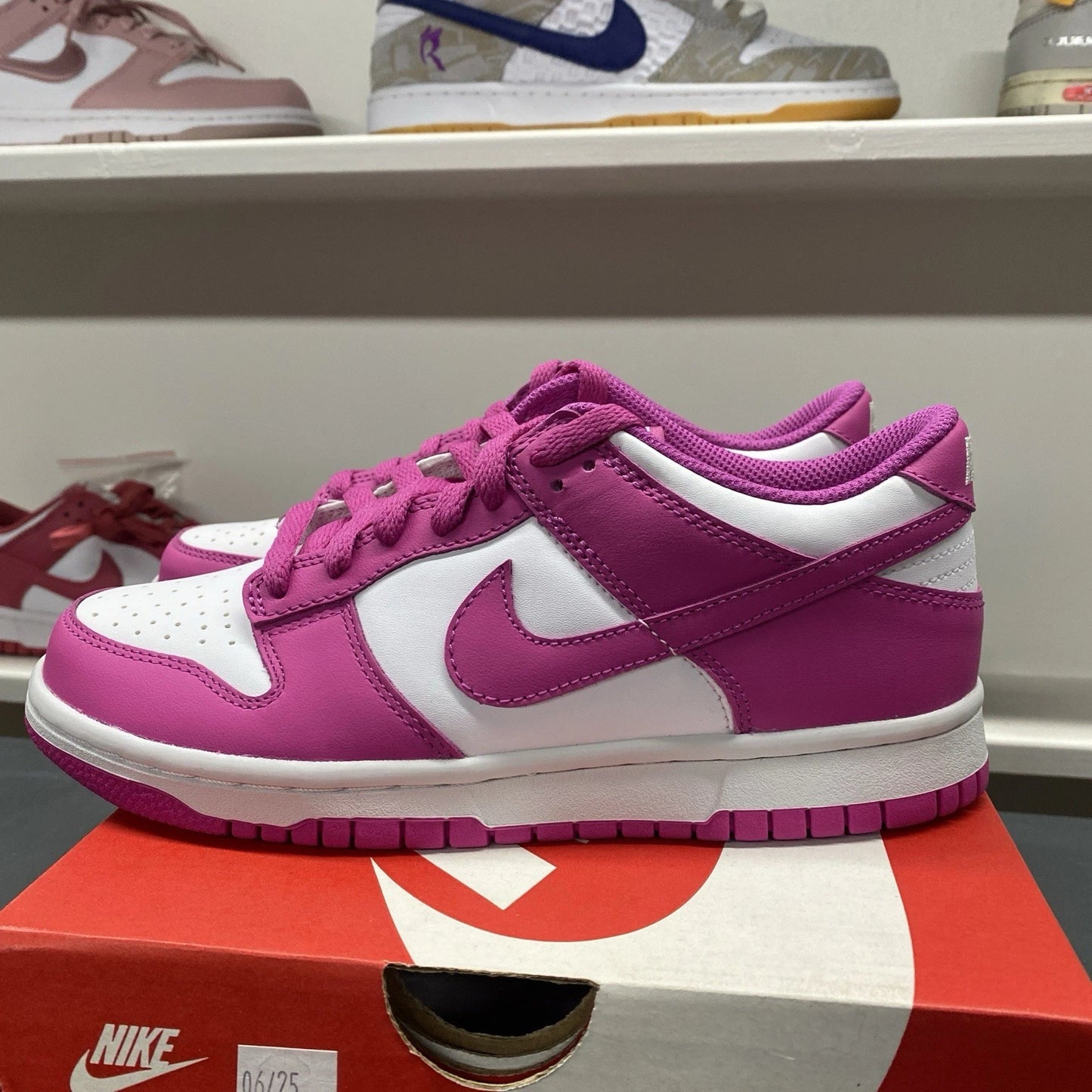 Nike Dunk Low Youth Size 5Y White Active Fuchsia Pink Big Kids FJ0704-100