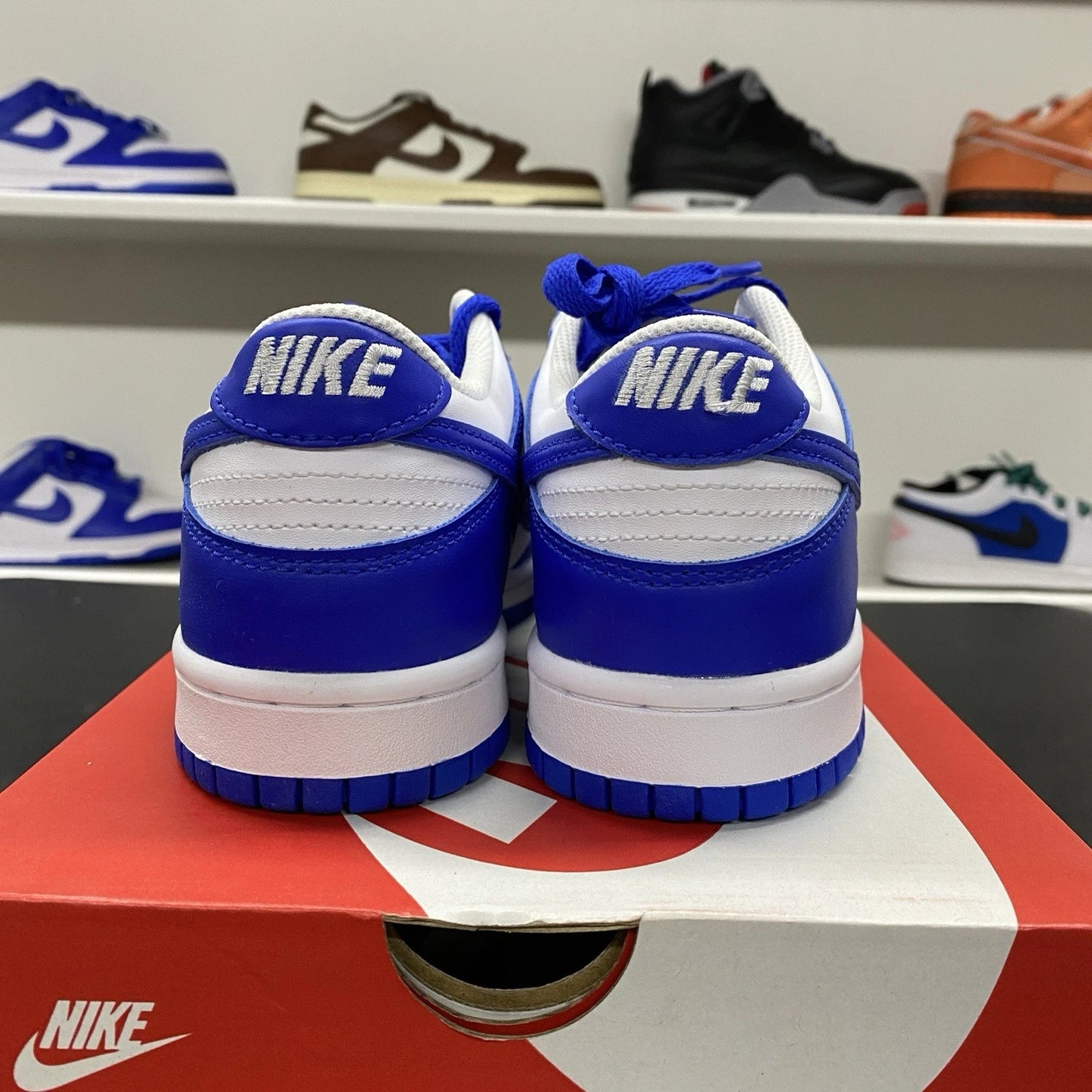 Nike Dunk Low Youth Size 5.5Y (7 womens) Kentucky Hyper Royal Blue Sneakers