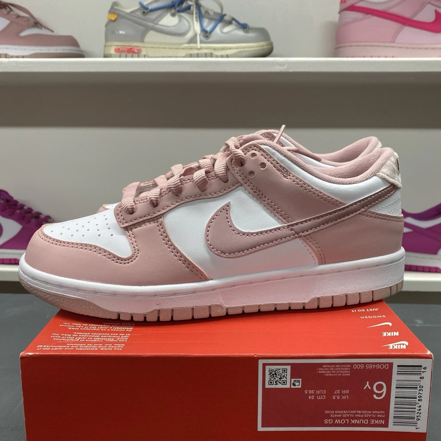 Brand New Nike Dunk Low Pink Velvet DO6485-600 Size 6Y (7.5 Women's)